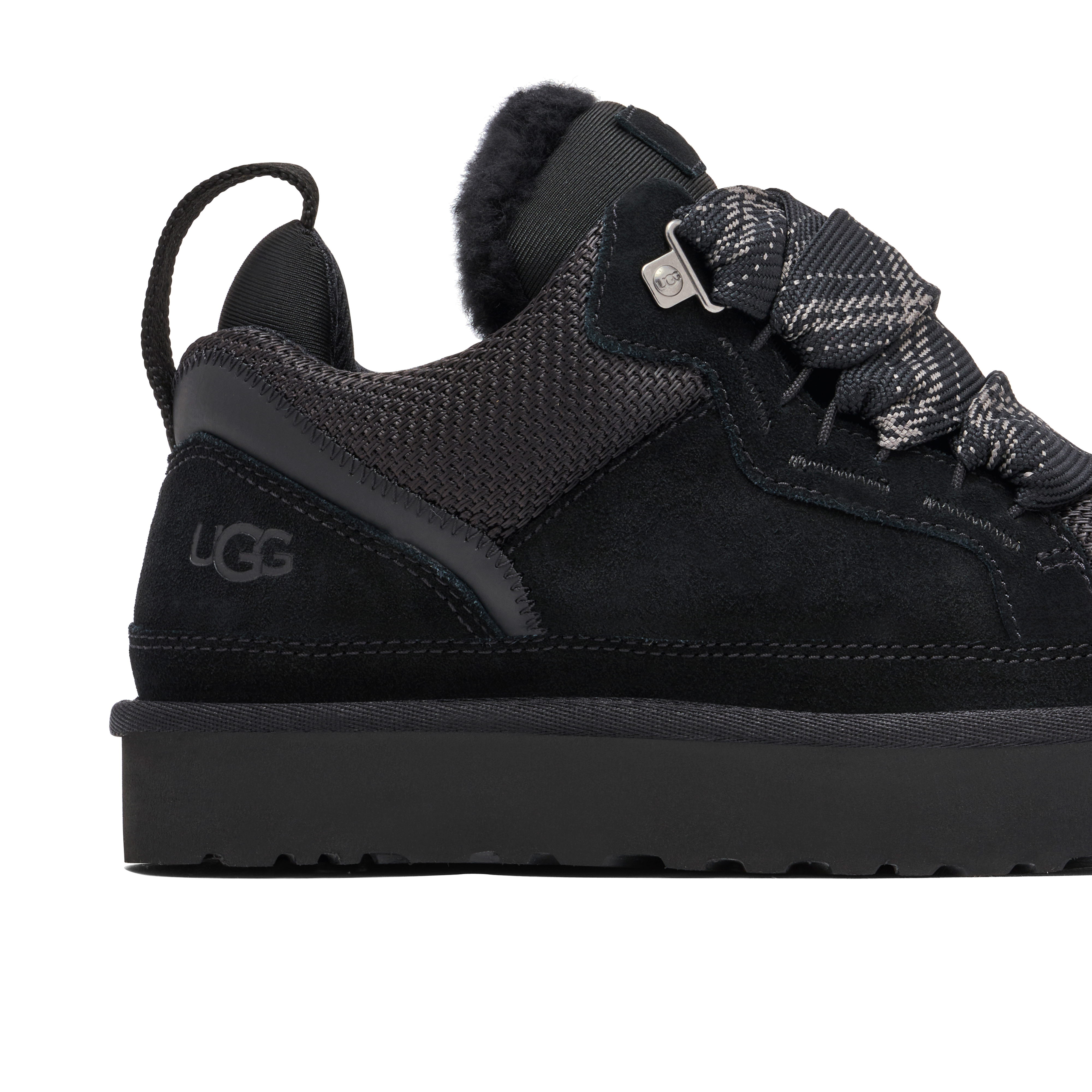 Uggs hotsell low black