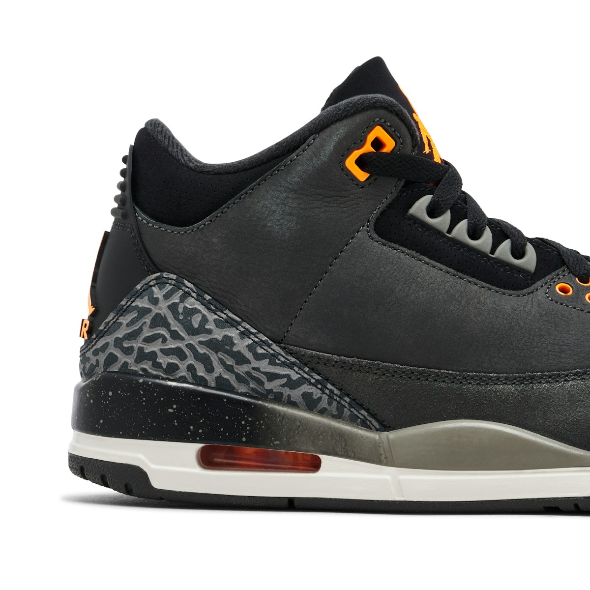 Air Jordan 3 Retro Fear (2023) 