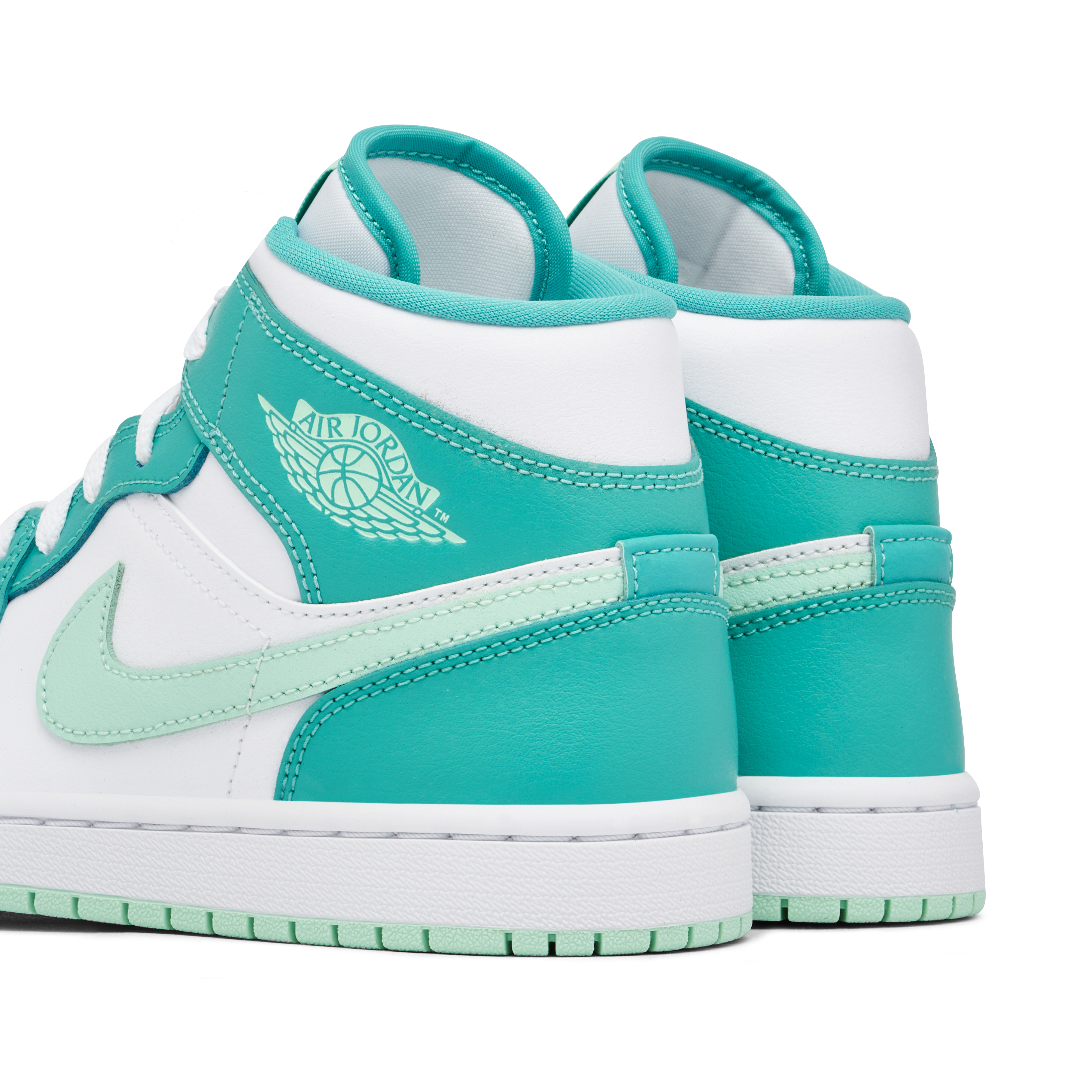 Mint green and hot sale white jordans