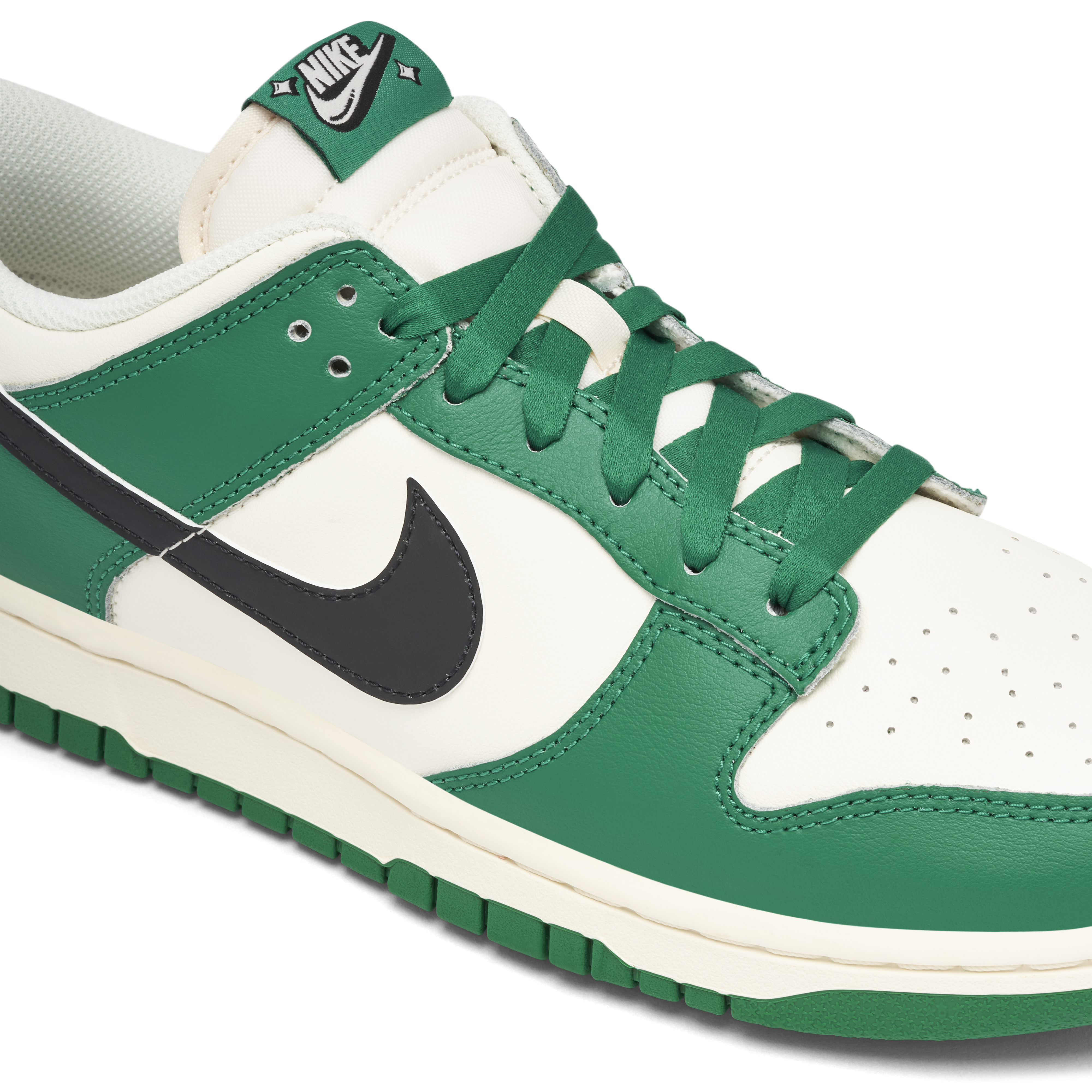 Nike Dunk Low SE Lottery | DR9654-100 | Laced