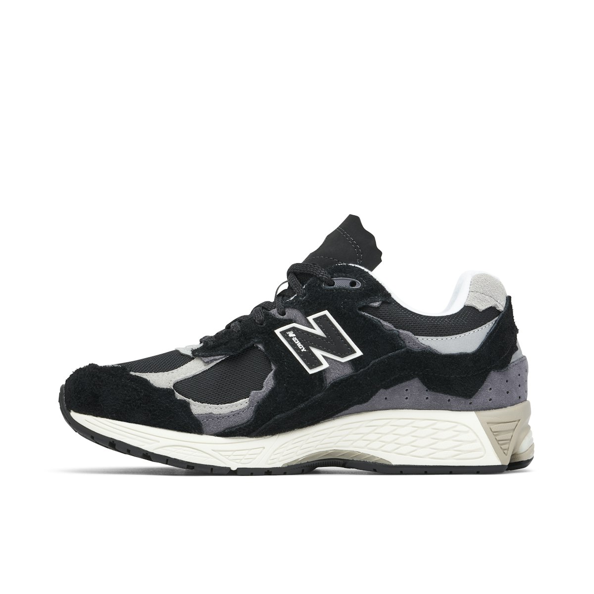 New Balance 2002R Protection Pack Black Grey M2002RDJ Laced