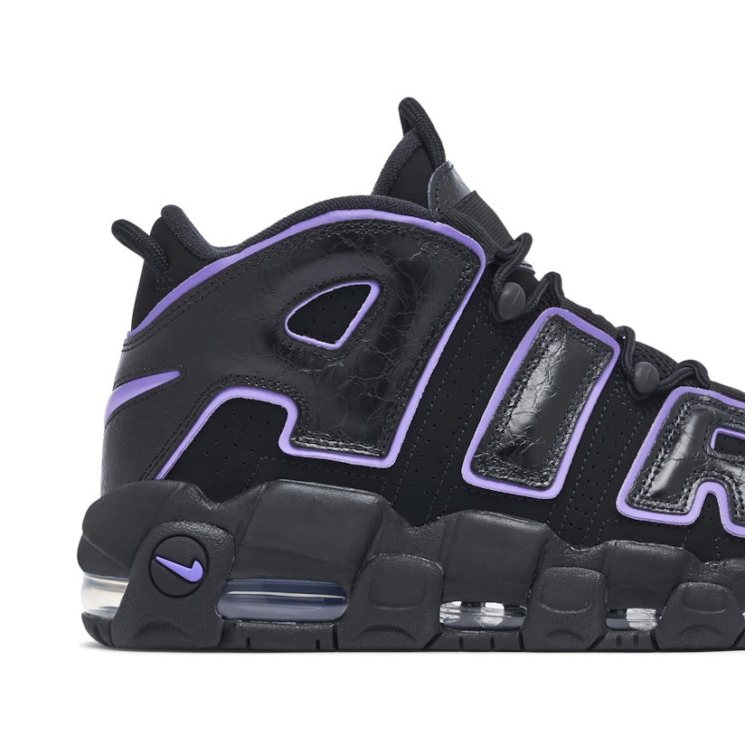 Nike Air More Uptempo in Metallic