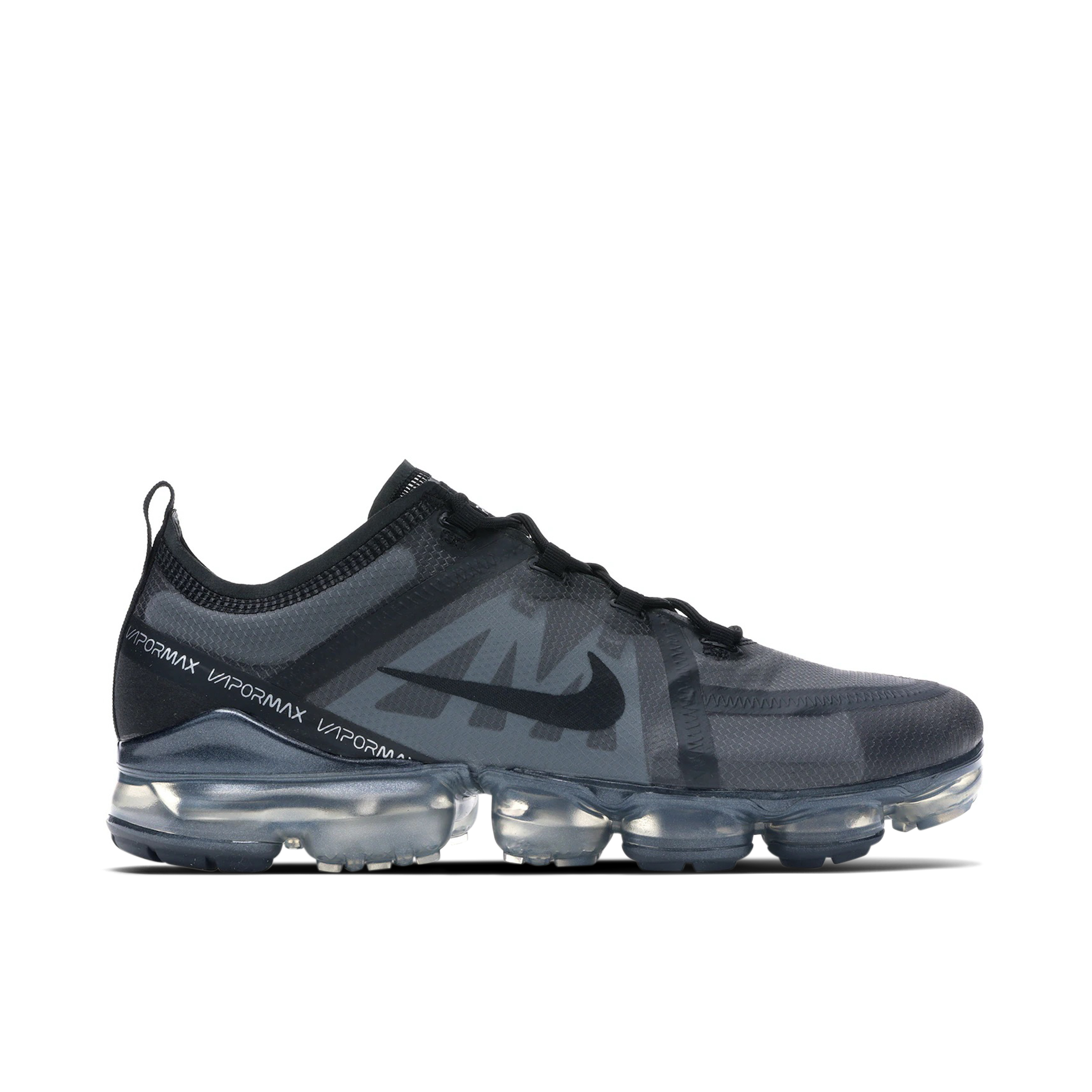 2019 triple black store vapormax