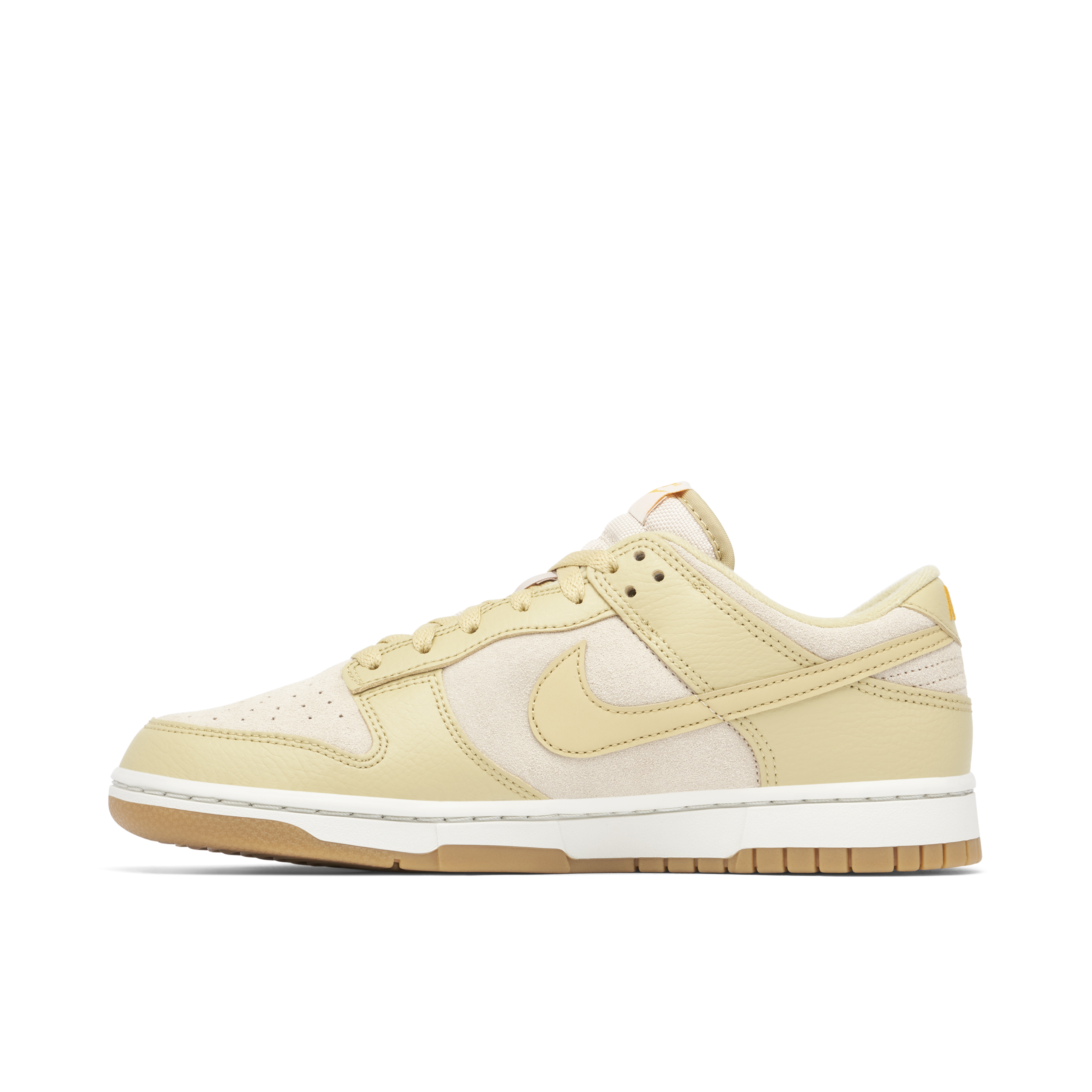 nike dunk low suede