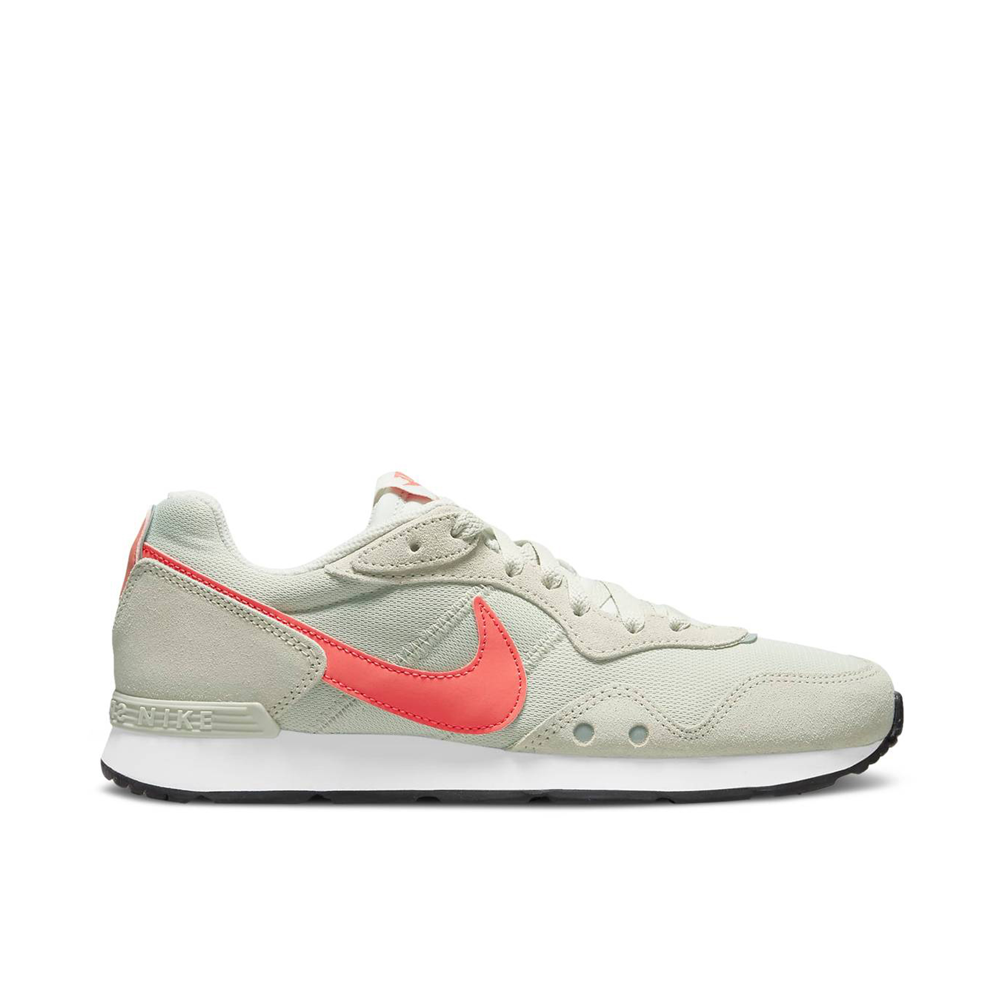 Nike 720 hot lava hot sale