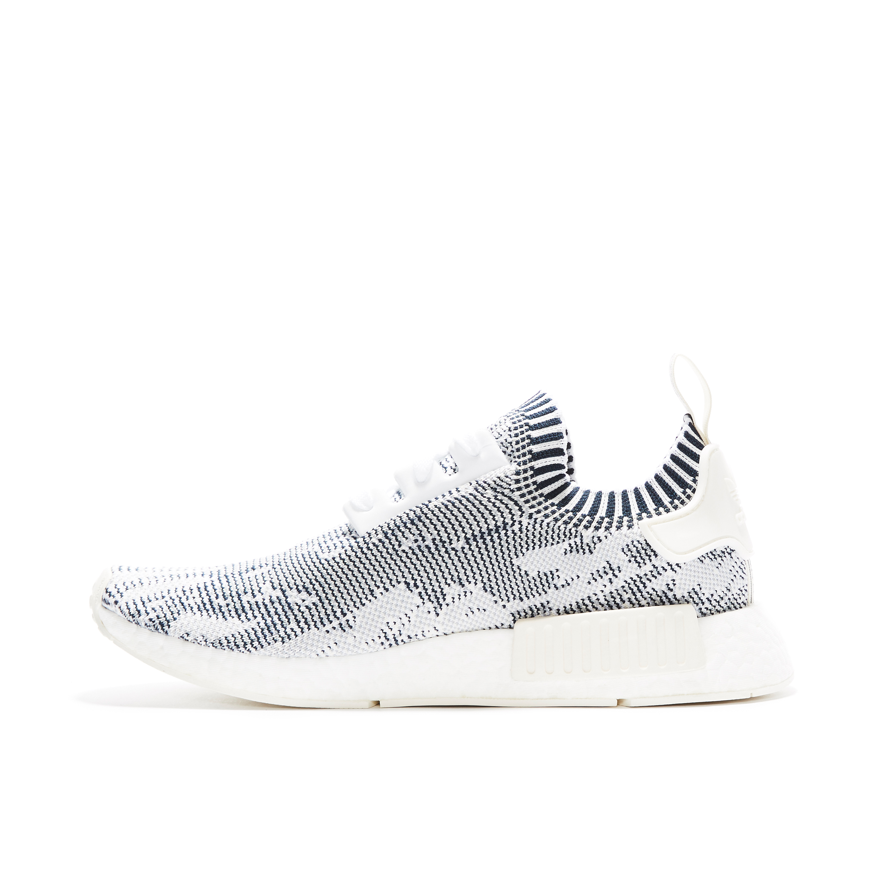 Adidas originals nmd_r1 hotsell runner primeknit camo pack