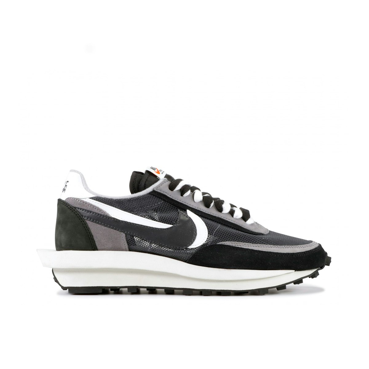 Nike LDWaffle x Sacai Black BV0073-001 |