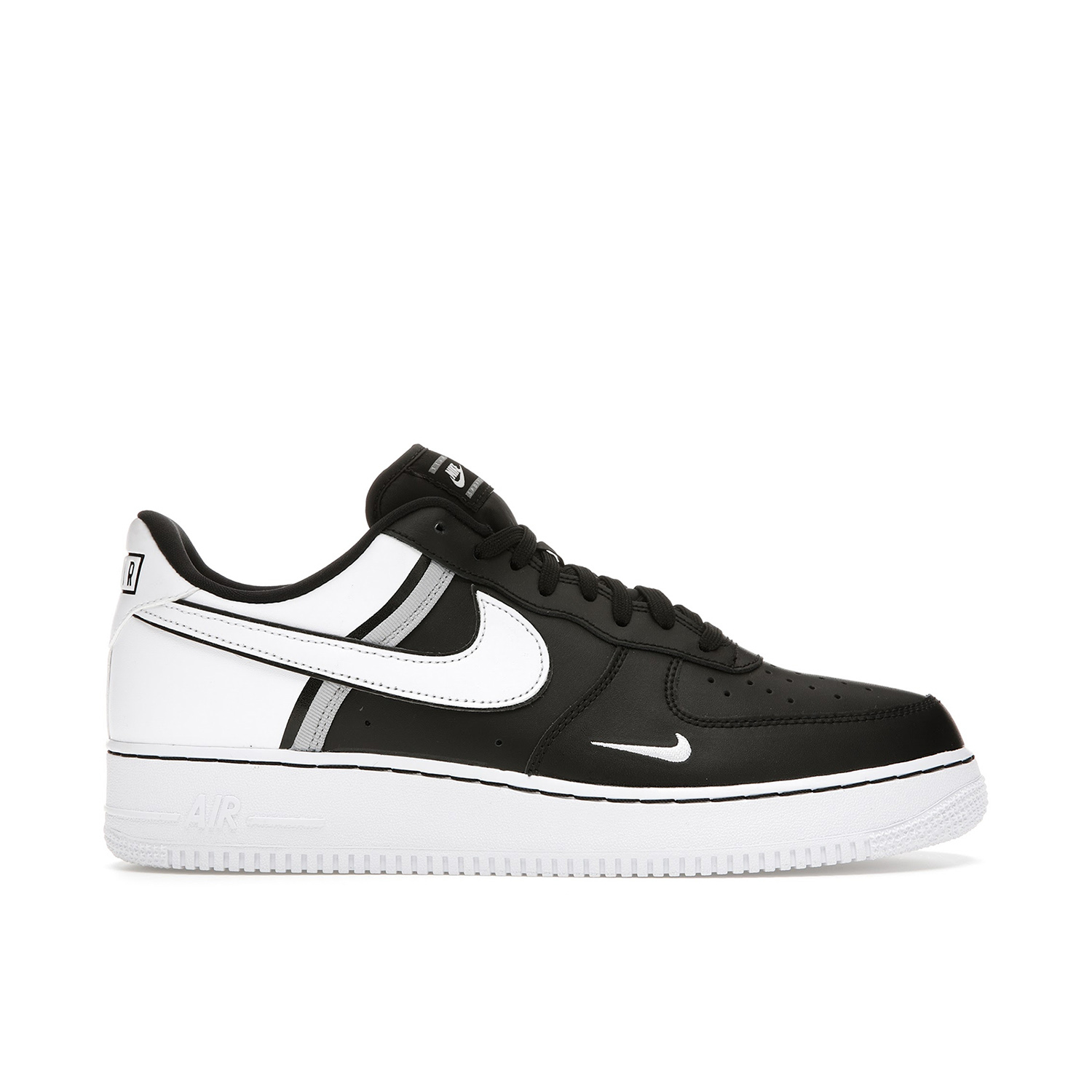 Air force 1 on sale 07 lv8 sport black