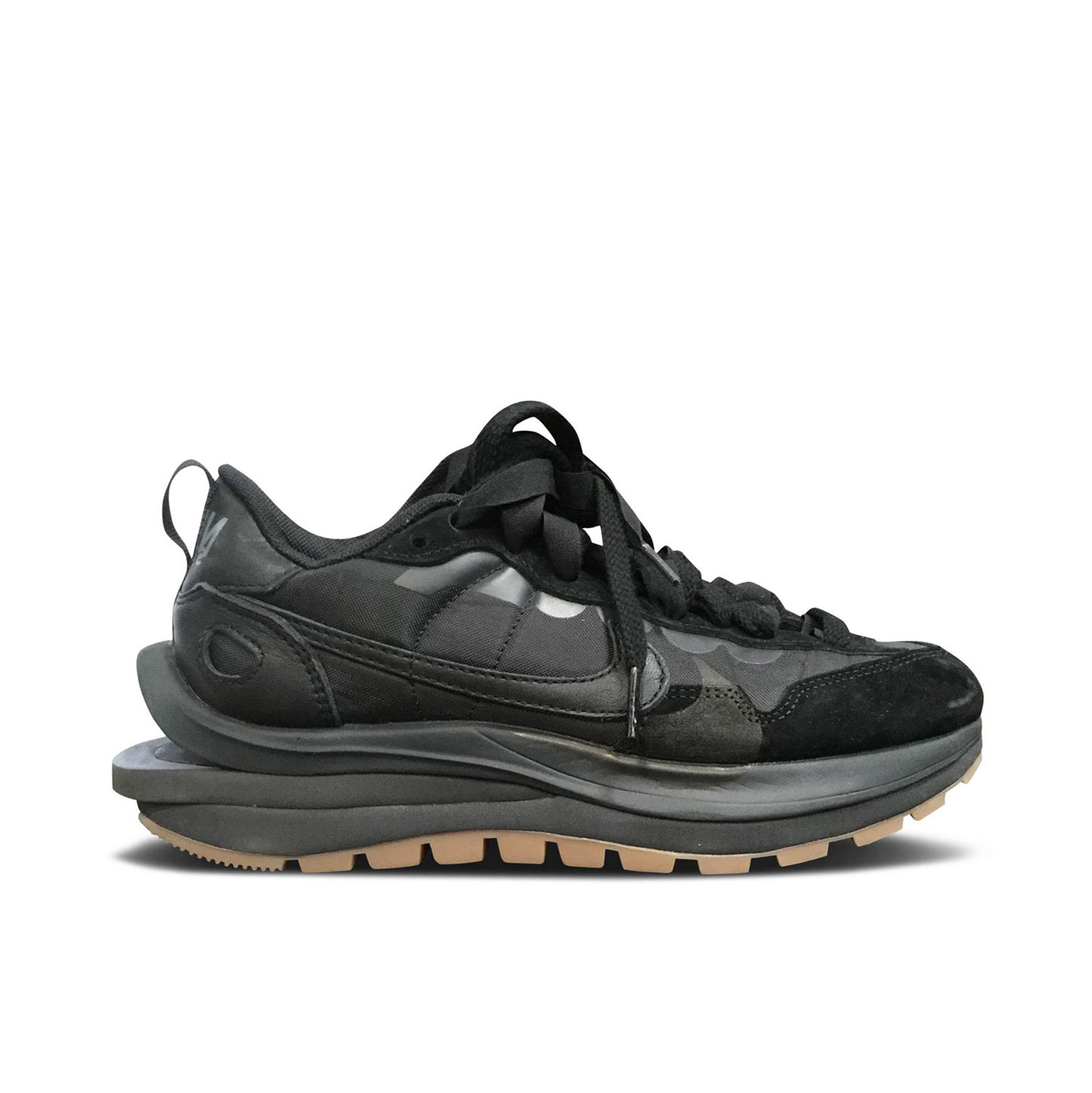 sacai x nike vaporwaffle off noir