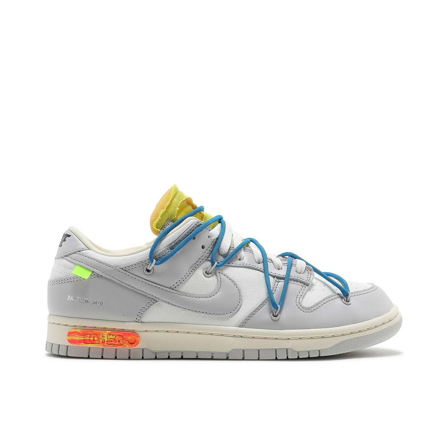 Off white x on sale nike sb dunk low