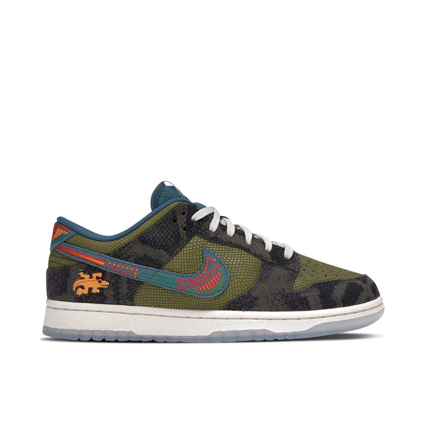 Nike Dunk Low Siempre Familia Green | DO2160-335 | Laced