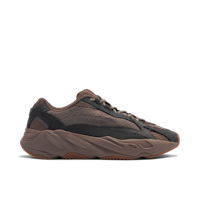 Yeezy 700 2024 mauve green laces