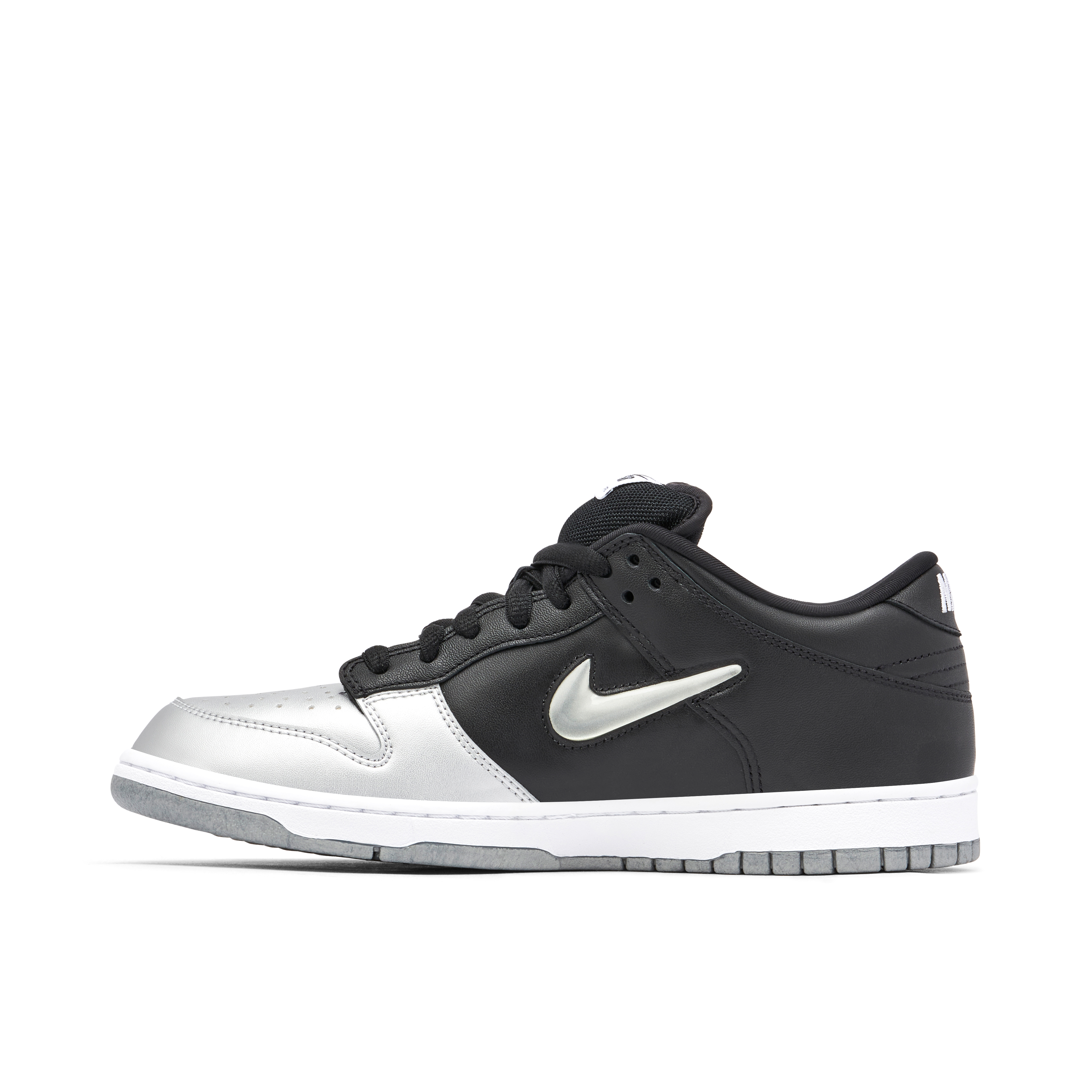 Supreme x Nike SB Dunk Low Metallic Silver | CK3480-001 | Laced